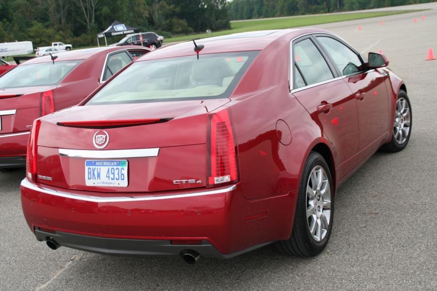  Cadillac CTS 2008 года  (фото 174 из 293)